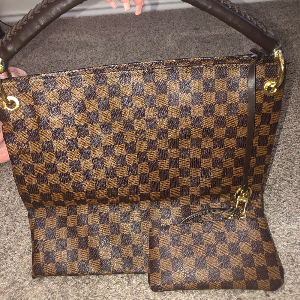 Womens LV bag & wristlet